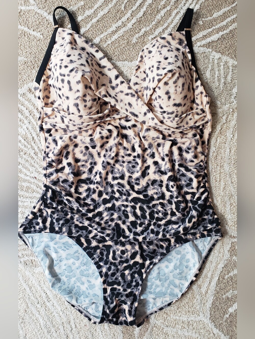 Calvin Klein Leopard Print One-Piece Swimsuit - Neutral Tones. Sz.18